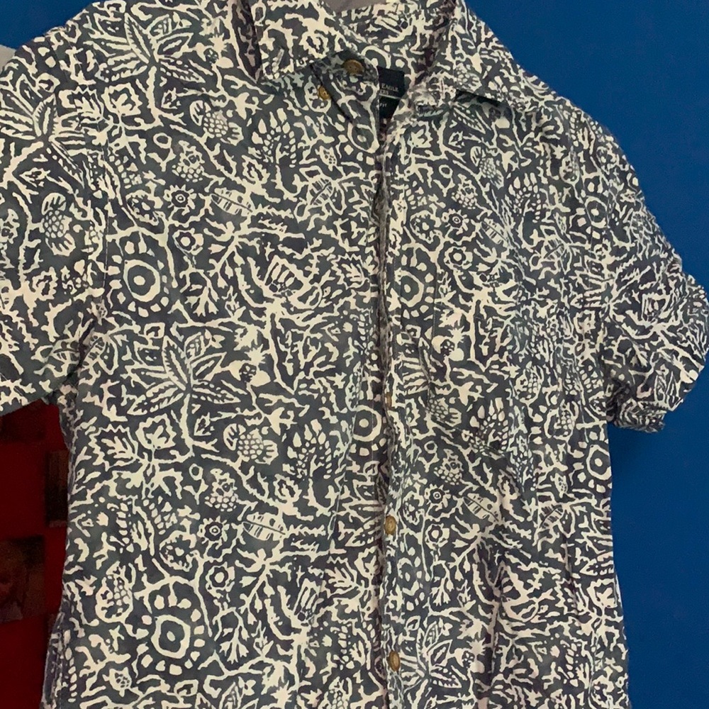 Collared shirt
